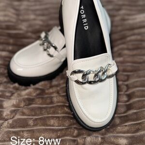 Torrid White and Silver Flats with Sleek Design